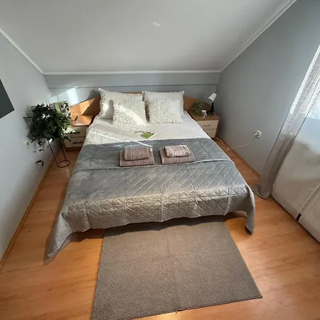 Prostran Moderan Apartman110 Kvadrata U Centru- 2 Spavace Sobe, Parking U Dvoristu Apartmán *