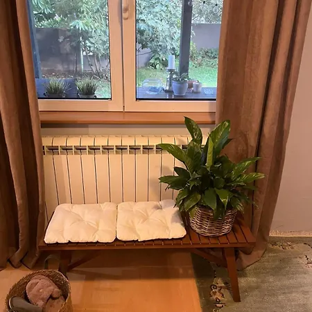 Prostran Moderan Apartman110 Kvadrata U Centru- 2 Spavace Sobe, Parking U Dvoristu Apartmán