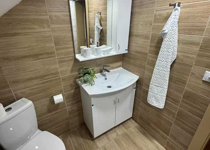 Διαμέρισμα Prostran Moderan Apartman110 Kvadrata U Centru- 2 Spavace Sobe, Parking U Dvoristu *